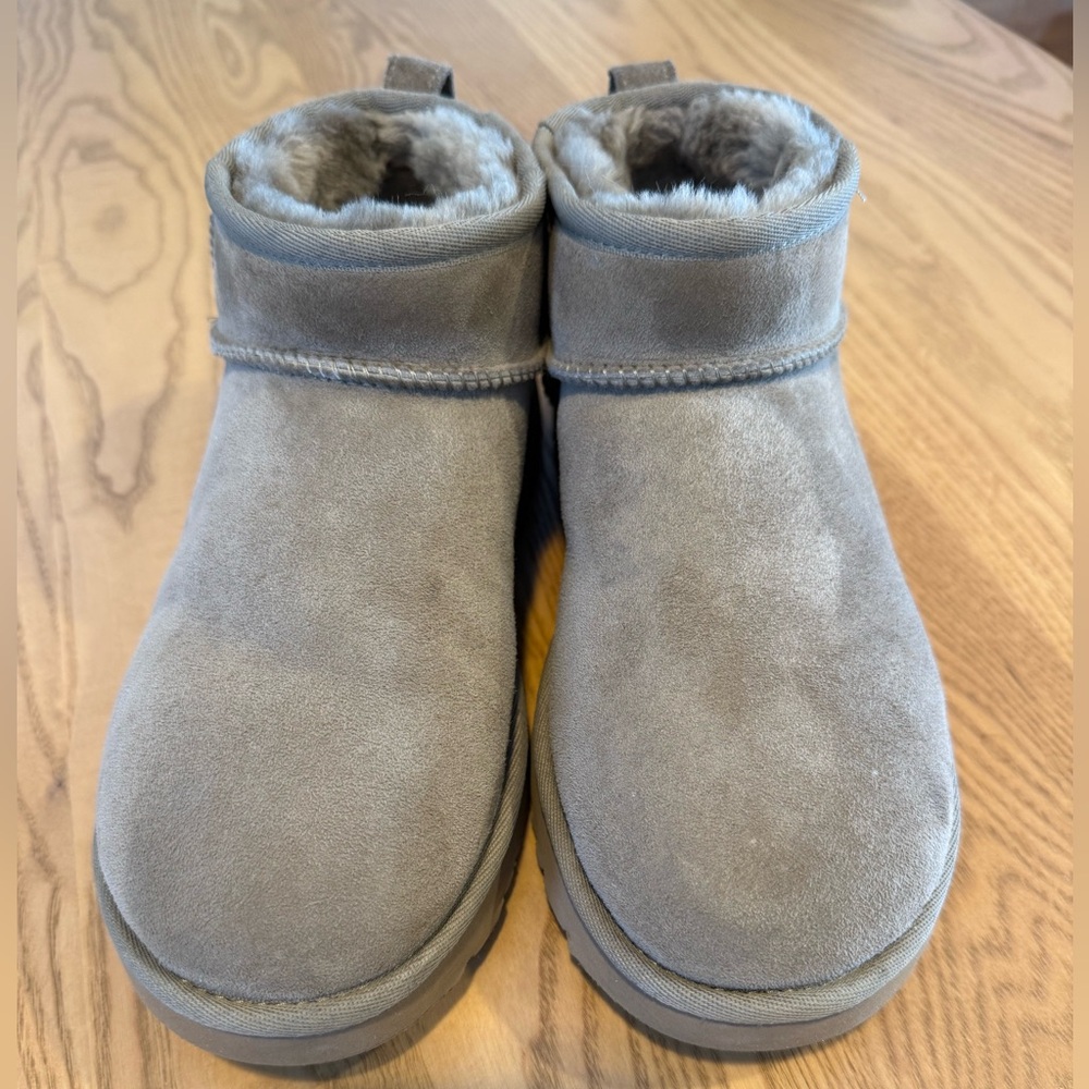 UGG Ultra Mini Caribou